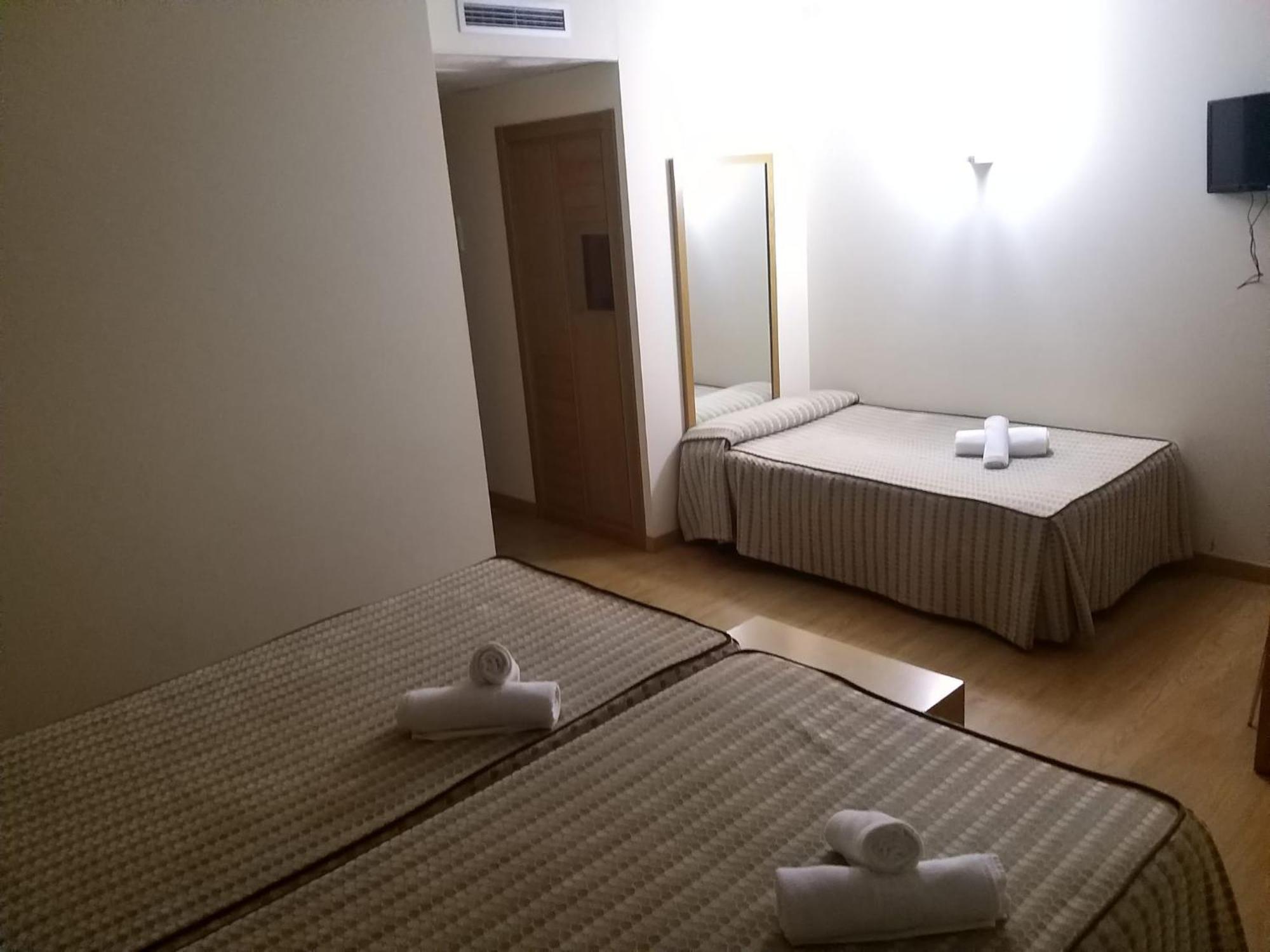 Hotel Condes De Lemos Espana Монфорте-де-Лемос Экстерьер фото